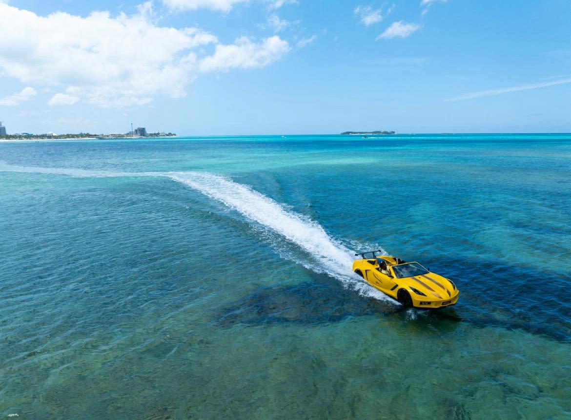 High-speed jet car action